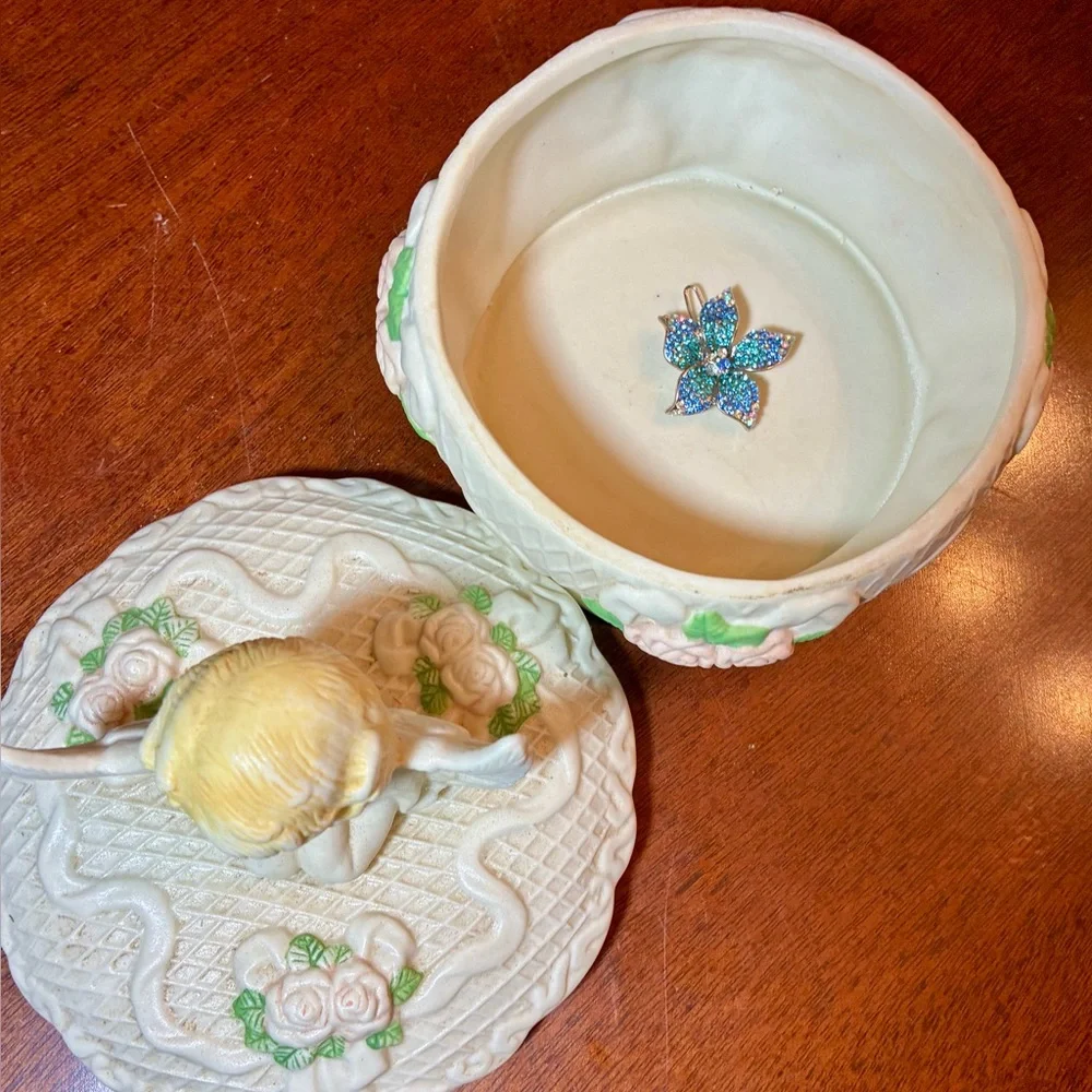 Vintage Cherub Angel Trinket Box | 7” Porcelain Keepsake Jewelry Box